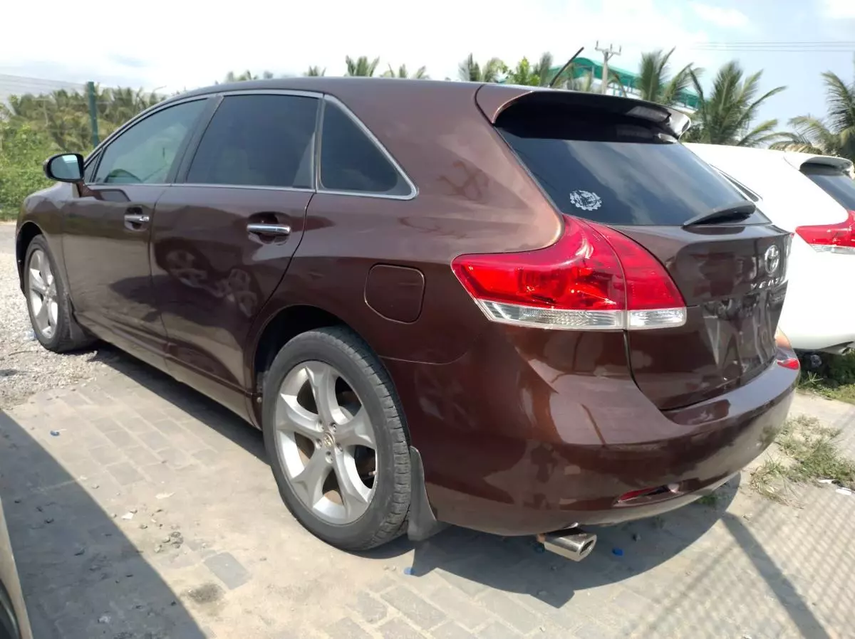 Toyota Venza - 2010