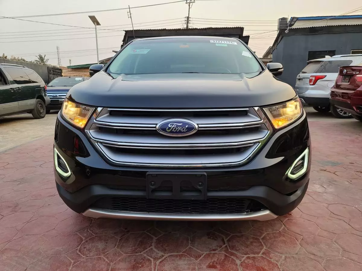 Ford Edge   - 2017