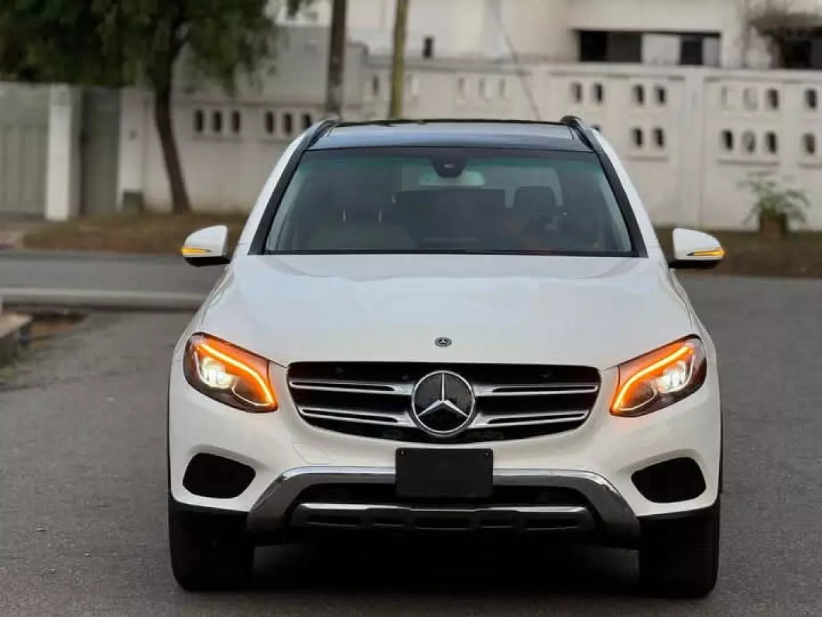 Mercedes-Benz GLC 300   - 2018