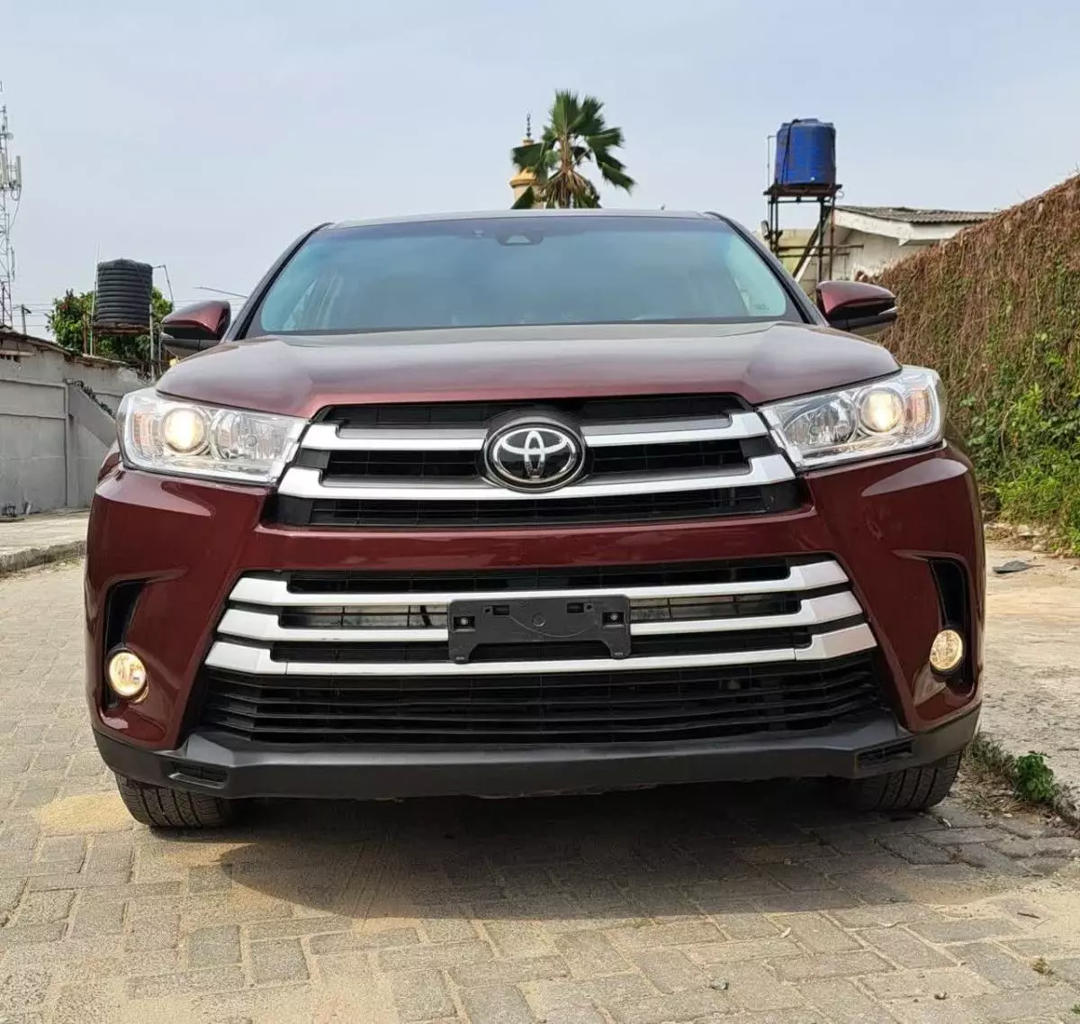 Toyota Highlander   - 2019