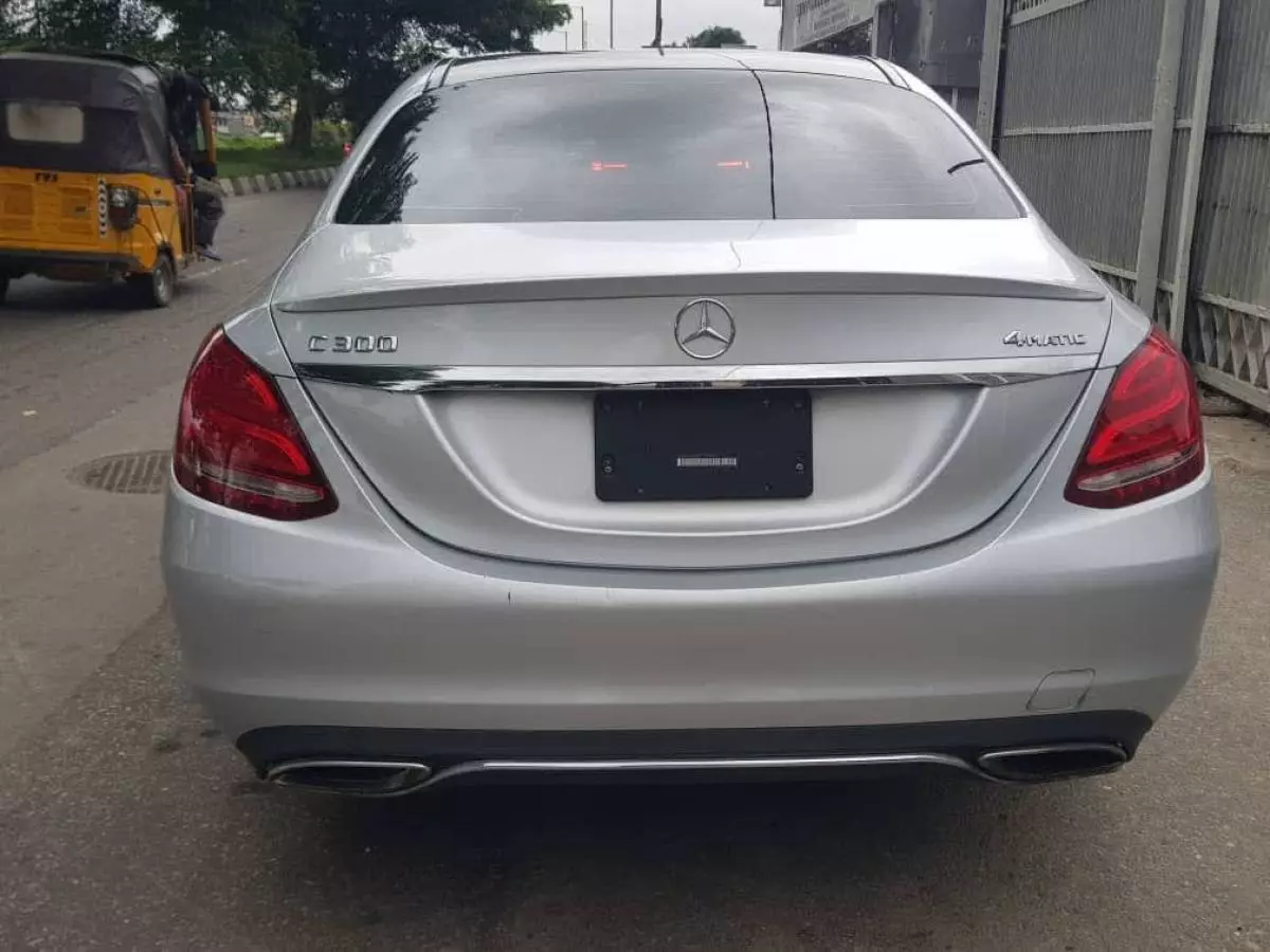 Mercedes-Benz C 300   - 2016