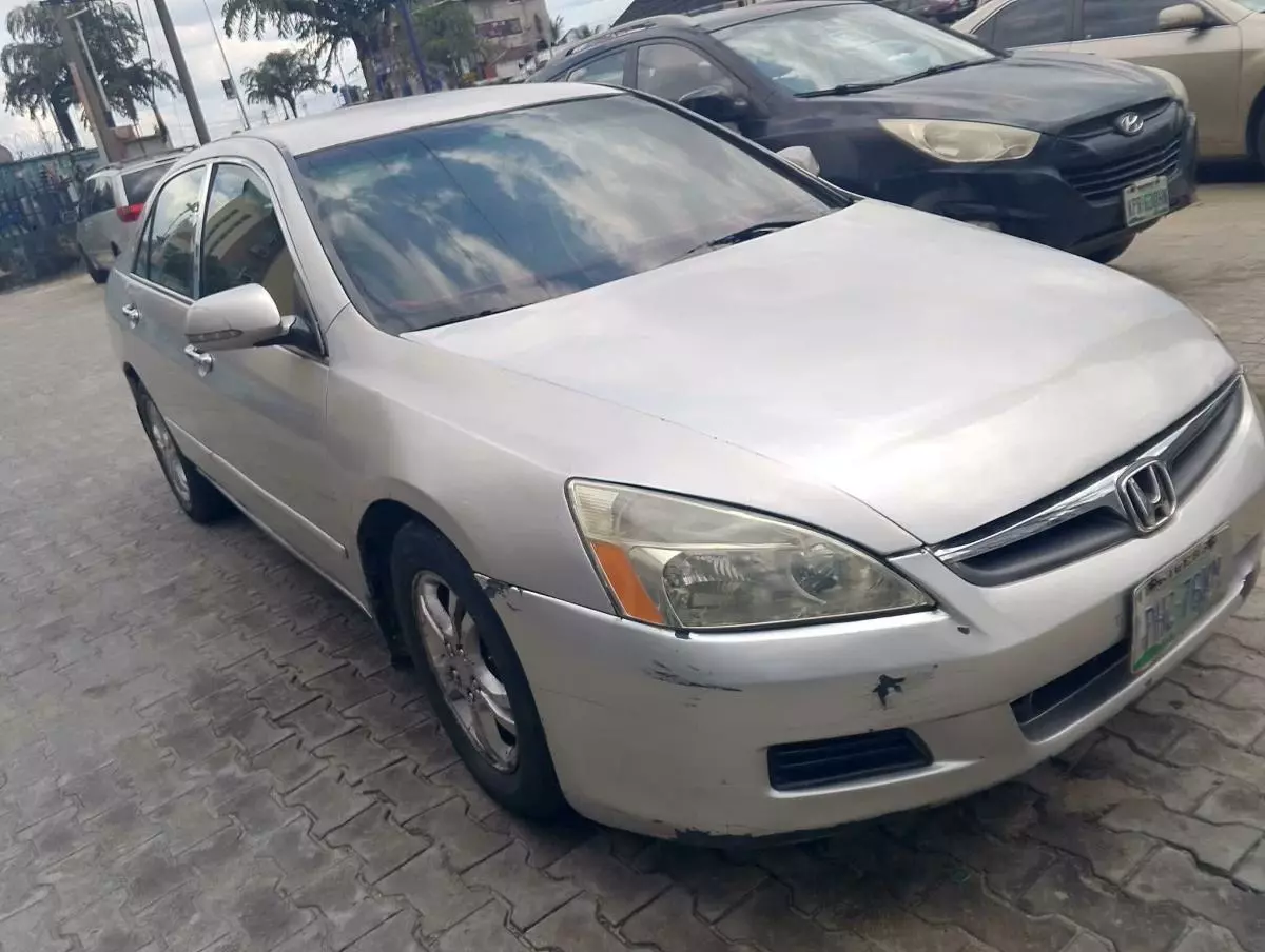 Honda Accord   - 2007