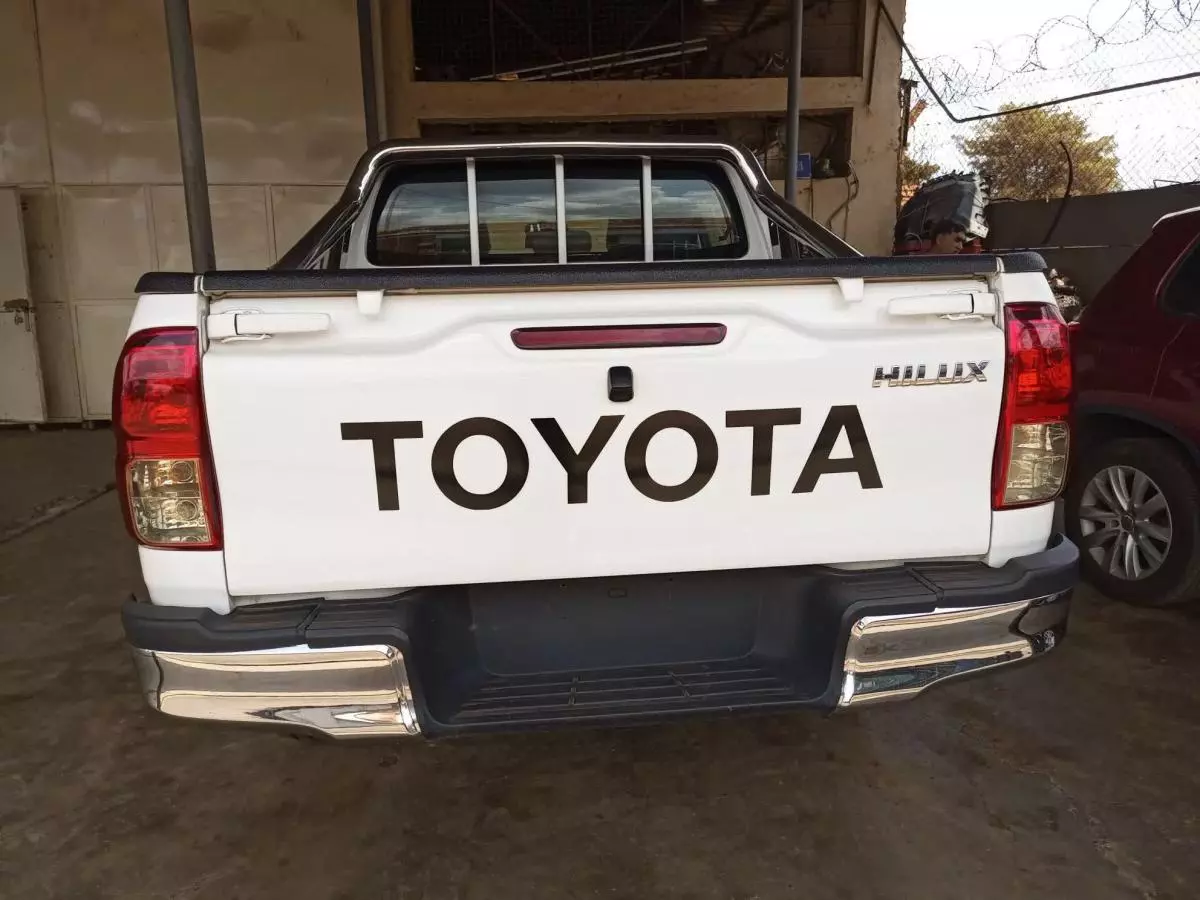 Toyota Hilux Revo    - 2018