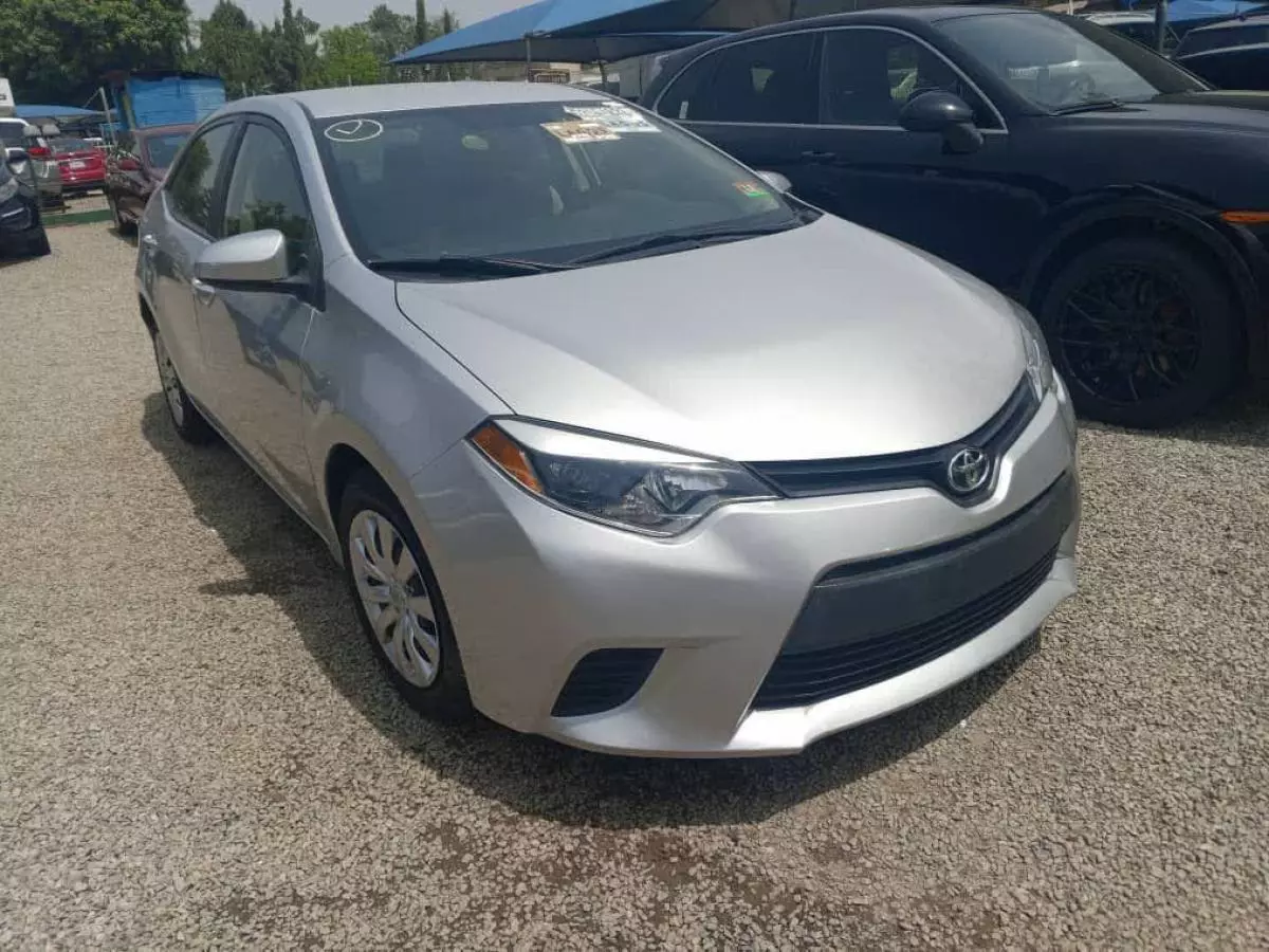 Toyota Corolla   - 2015