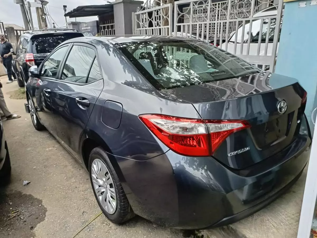 Toyota Corolla   - 2015