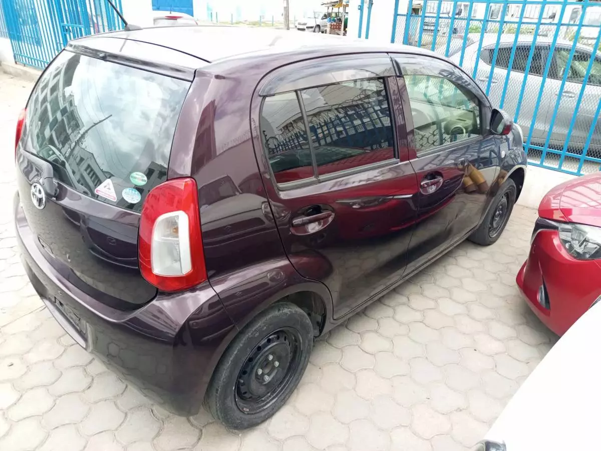 Toyota Passo - 2015