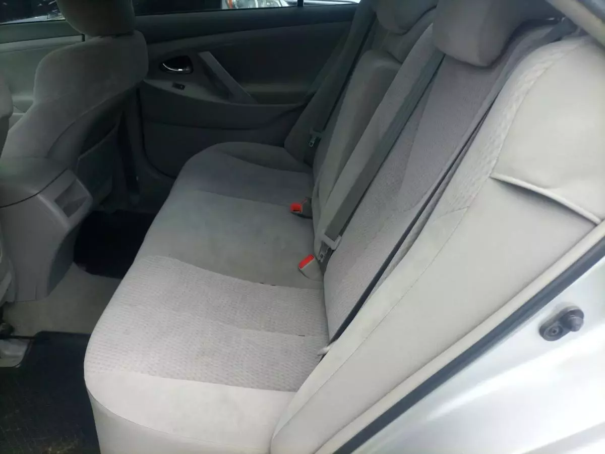 Toyota Camry - 2009