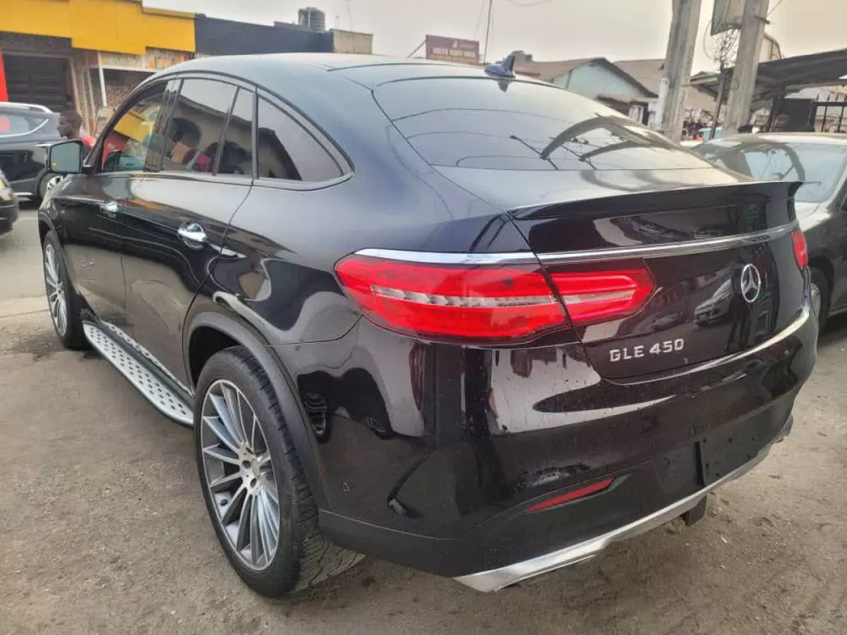 Mercedes-Benz GLE 450 - 2016