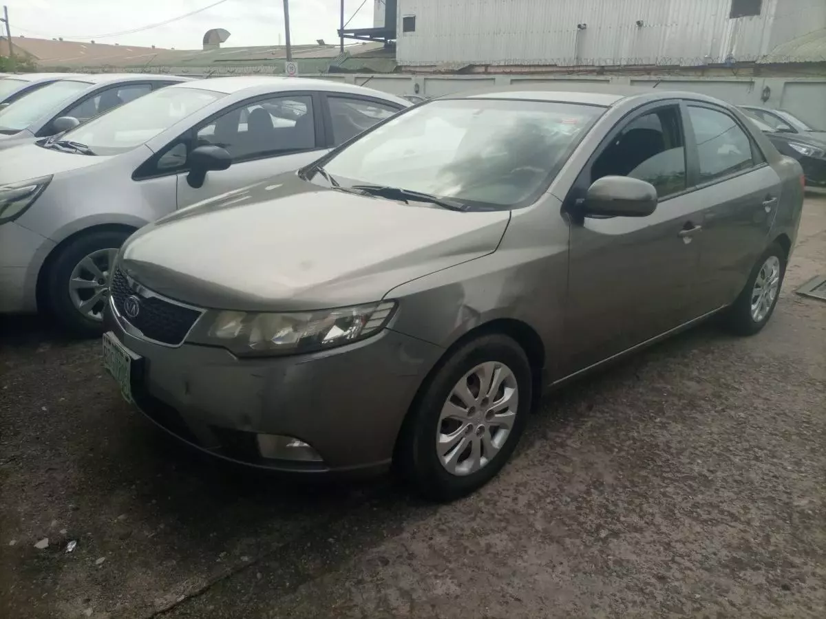 KIA Cerato   - 2011