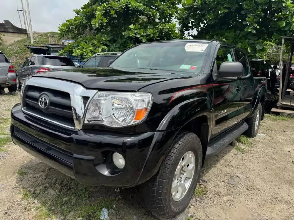 Toyota Tacoma   - 2009