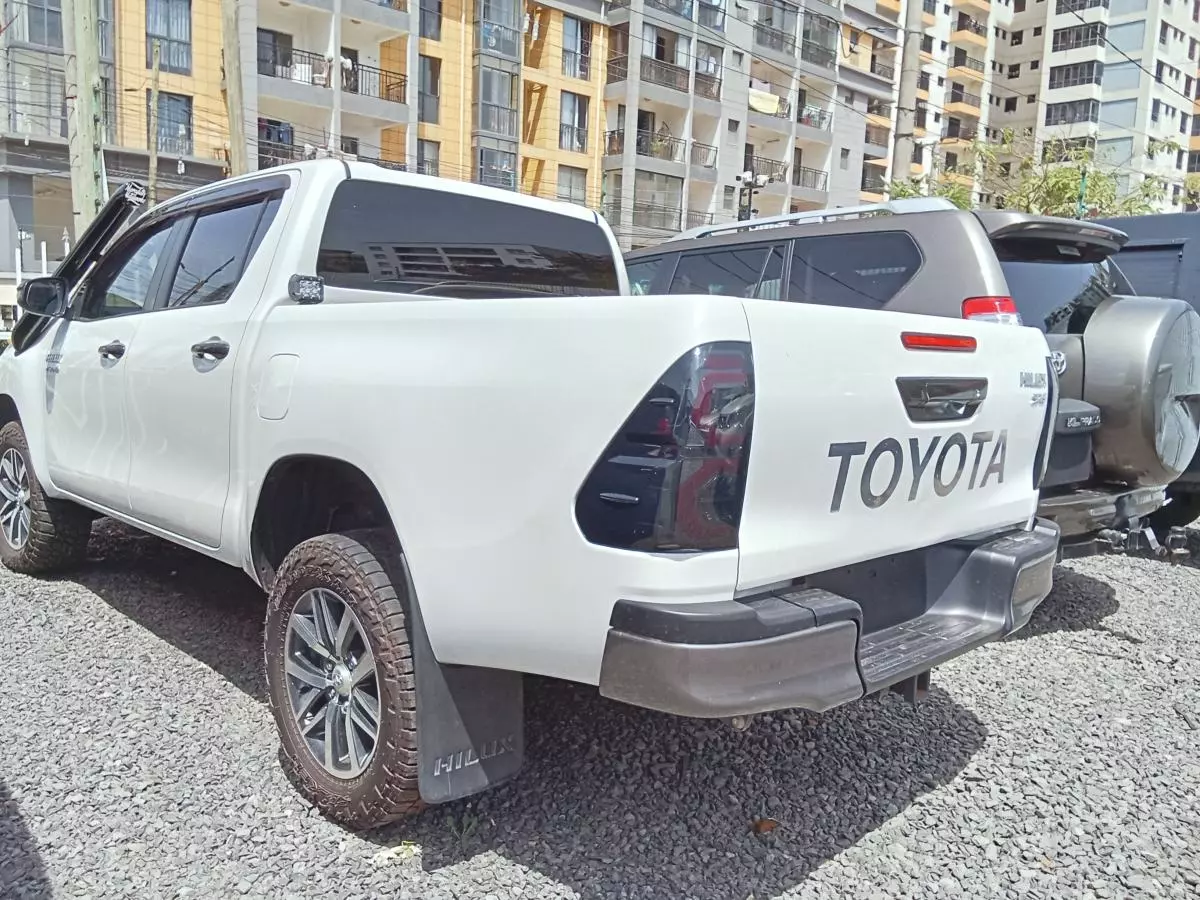 Toyota Hilux Revo    - 2018