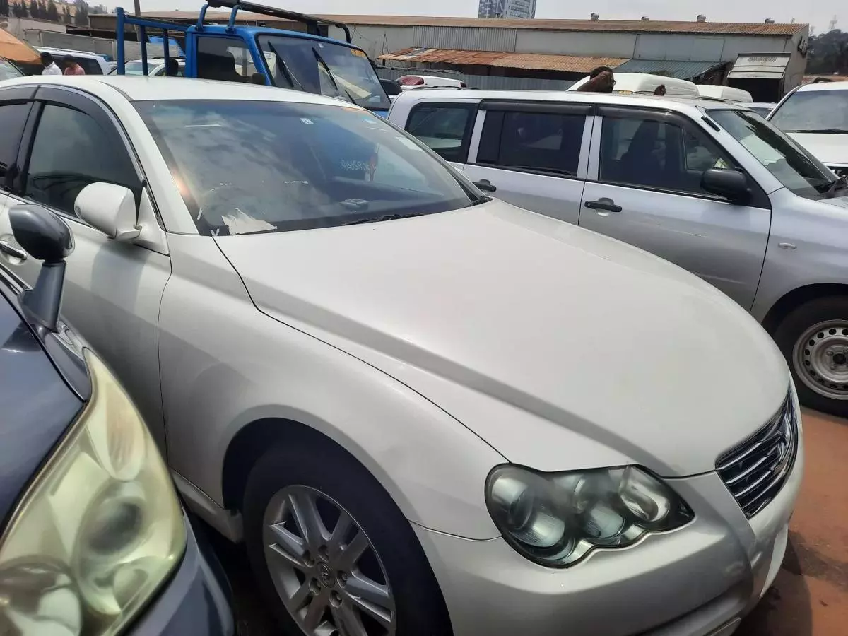 Toyota Mark X   - 2008