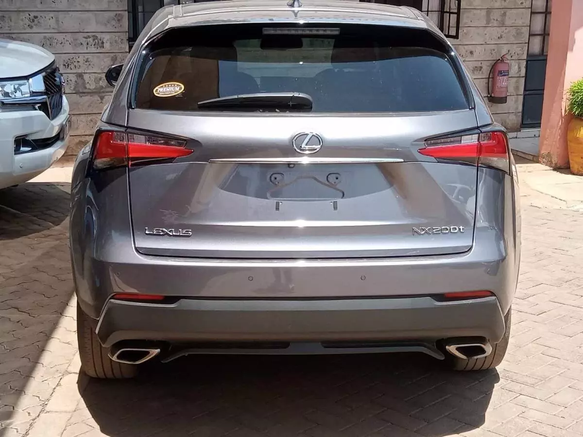 Lexus NX 200 - 2015