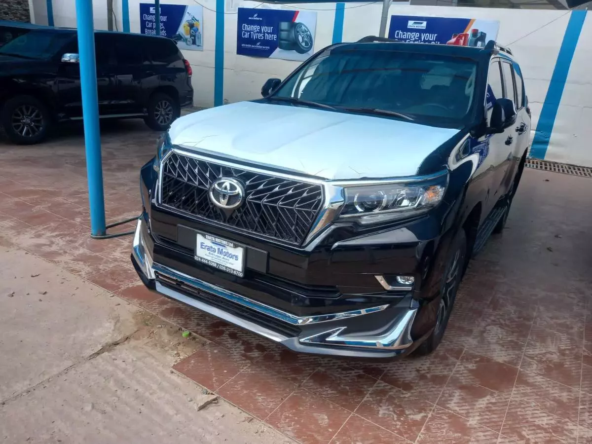 Toyota Landcruiser Prado   - 2016