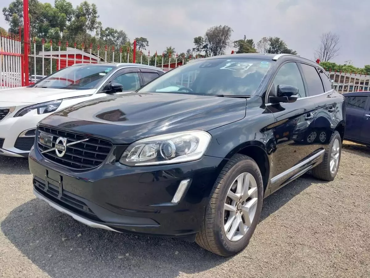 Volvo XC60   - 2017