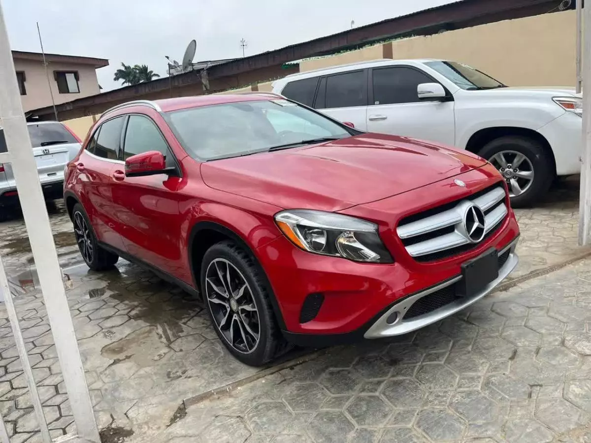 Mercedes-Benz GLA 250   - 2016