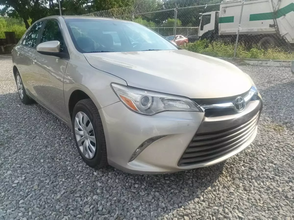 Toyota Camry   - 2015