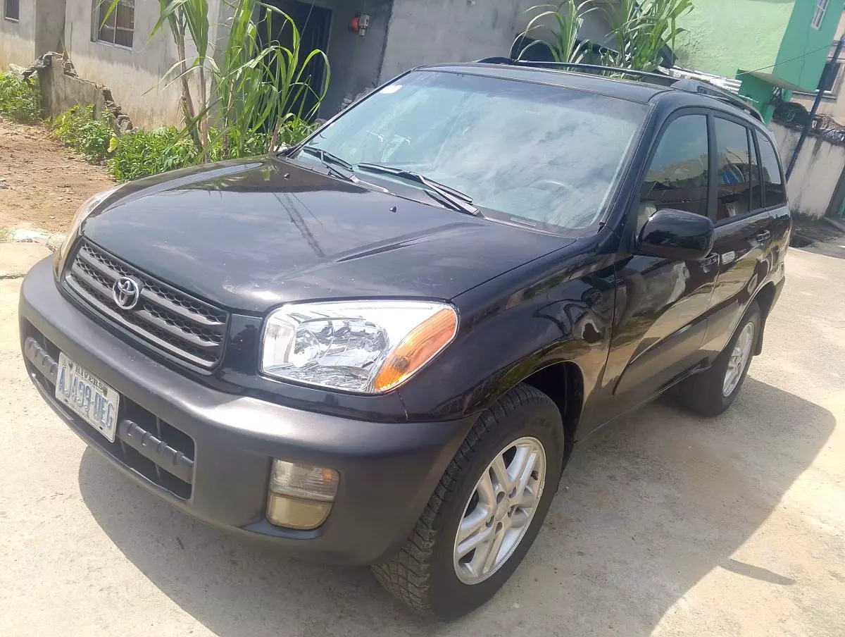 Toyota RAV 4   - 2002