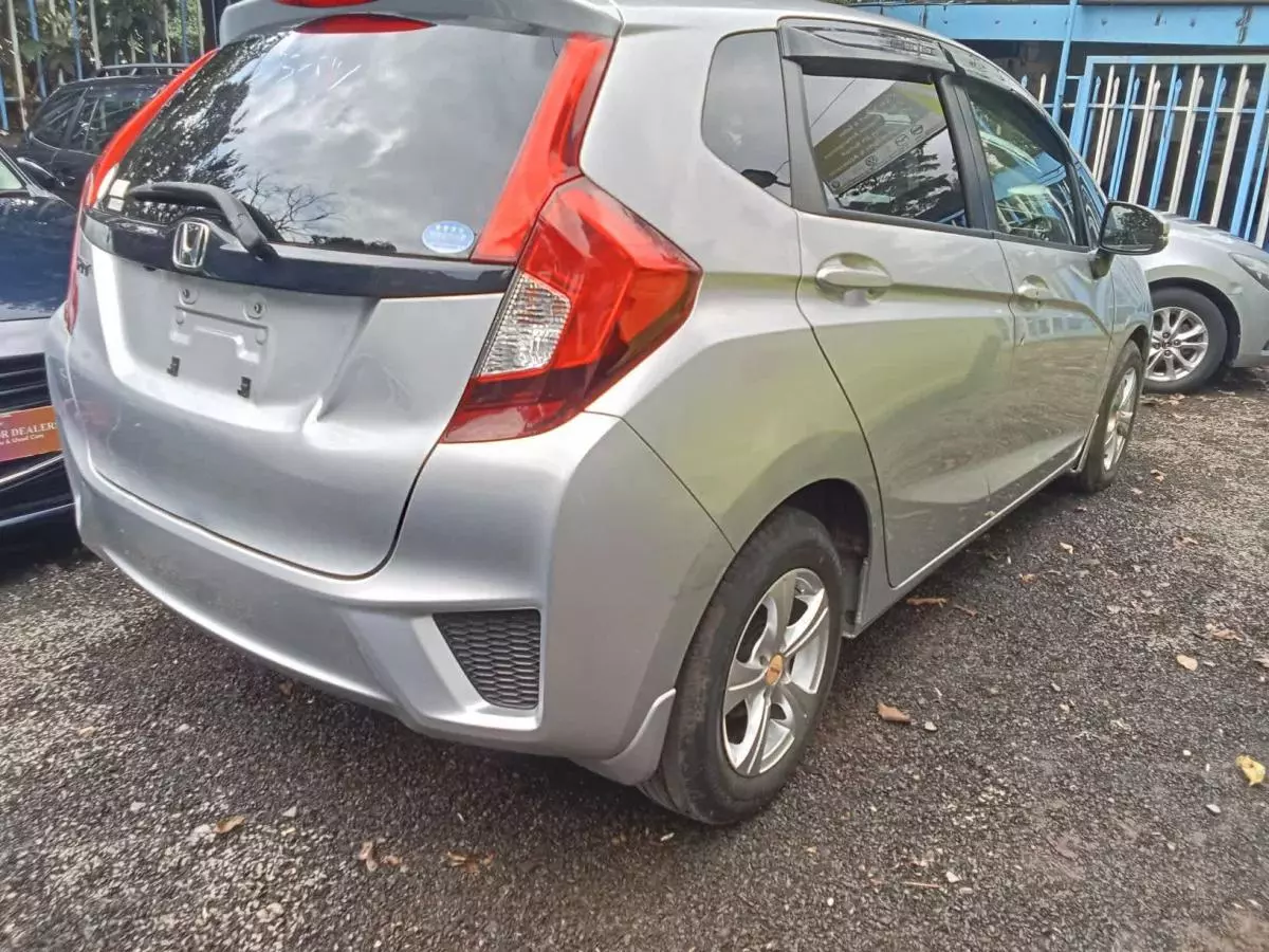 Honda Fit   - 2017