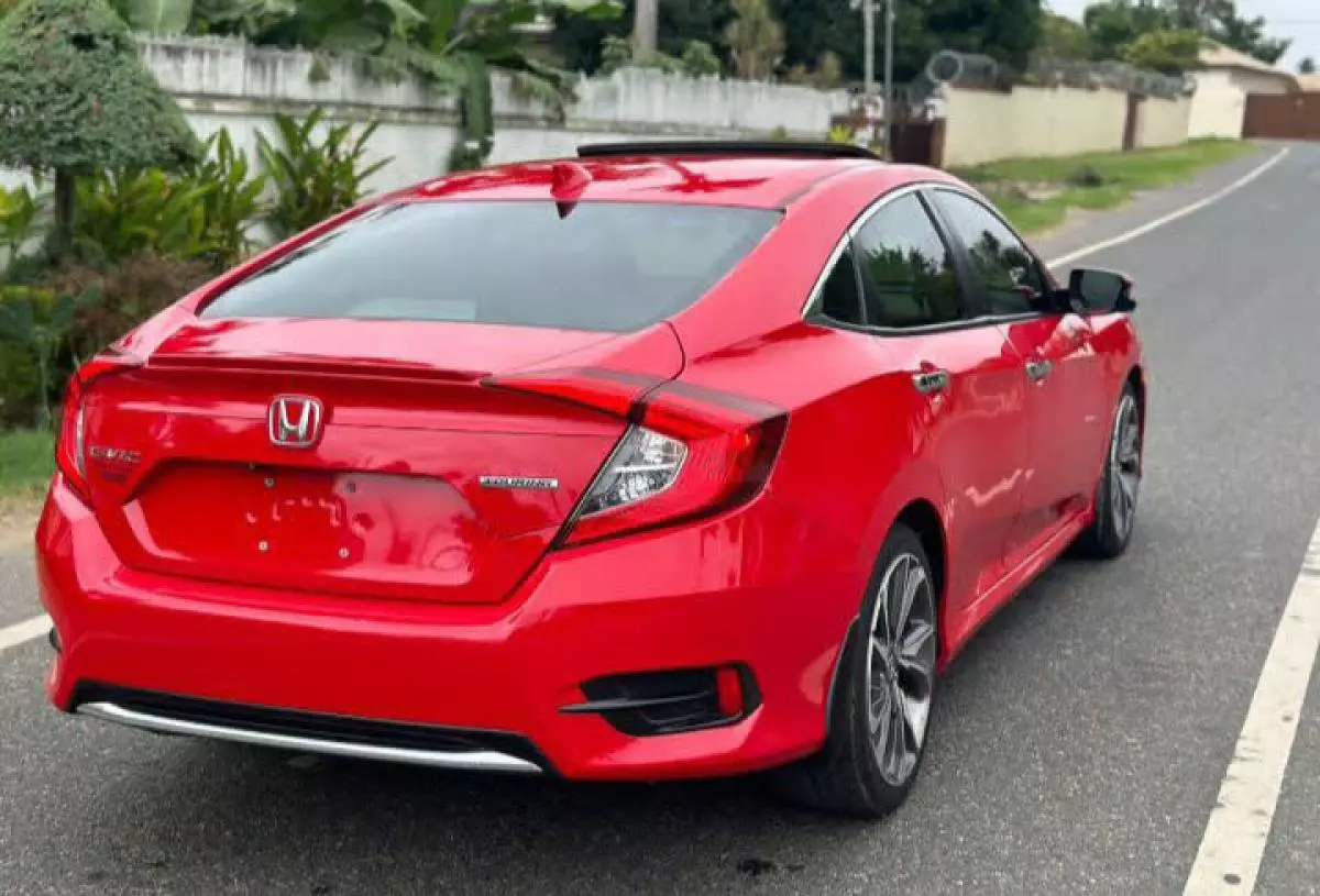 Honda Civic   - 2019