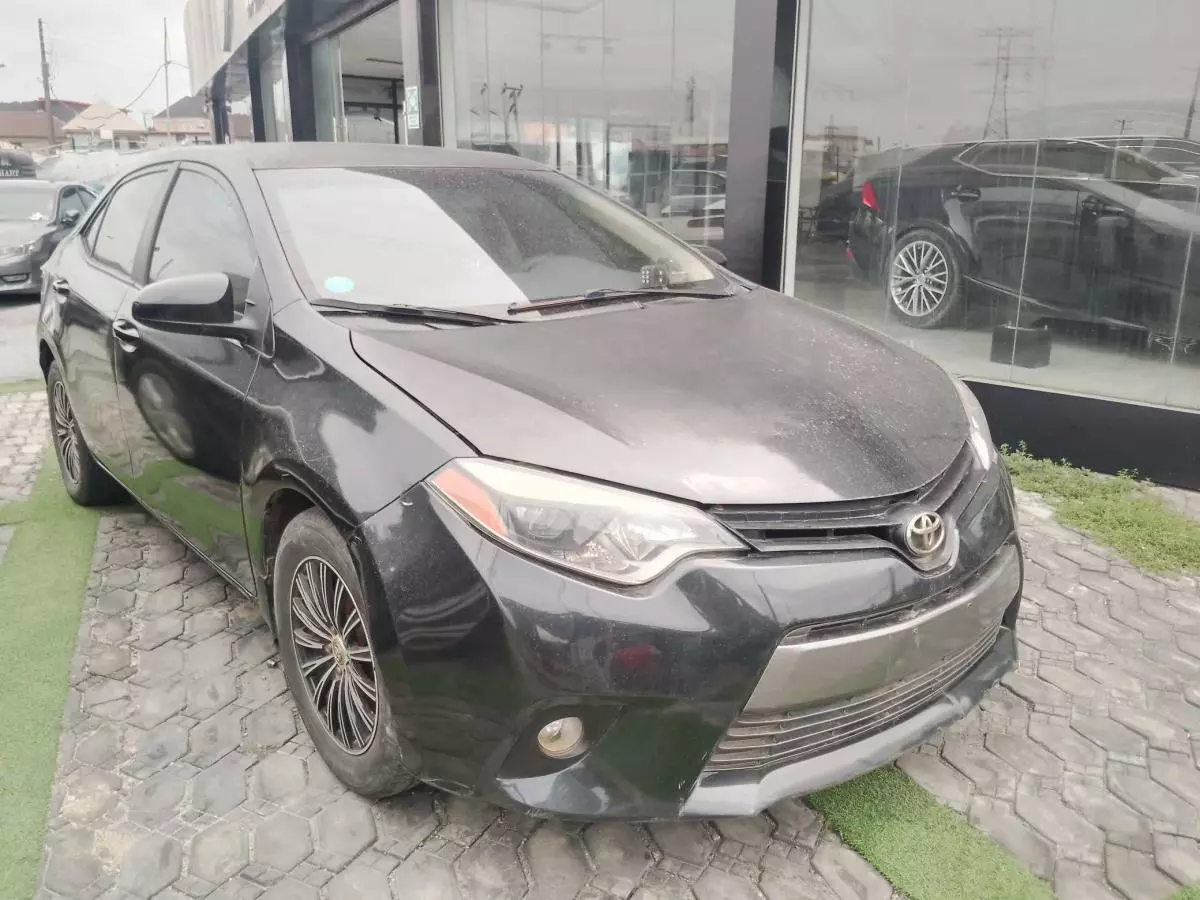 Toyota Corolla Sport   - 2015