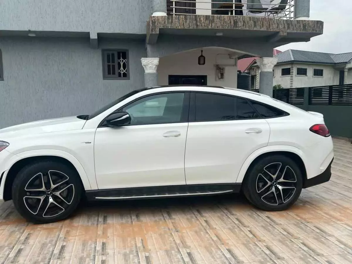 Mercedes-Benz GLE 53 AMG   - 2021