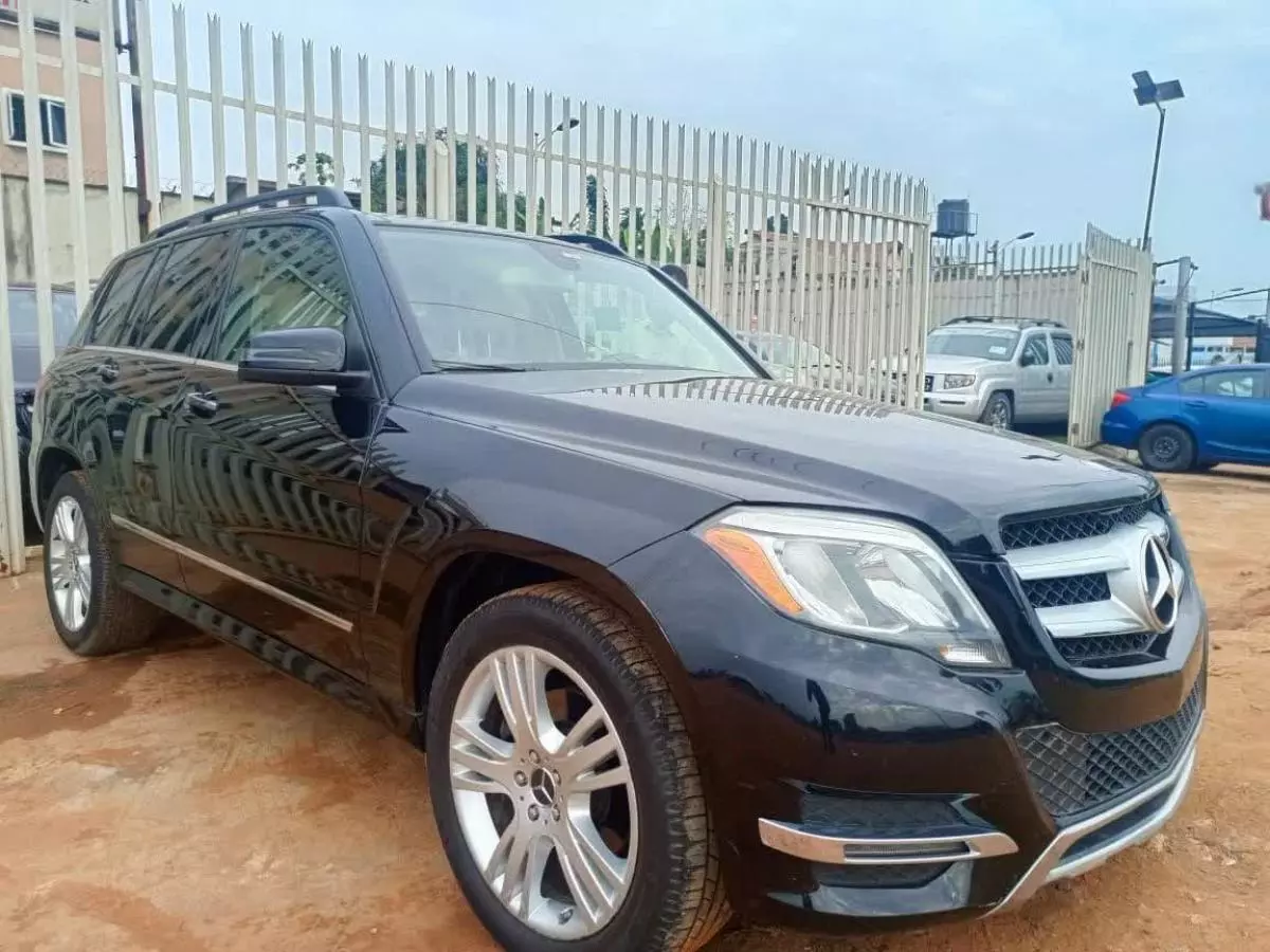 Mercedes-Benz GLK 350   - 2014