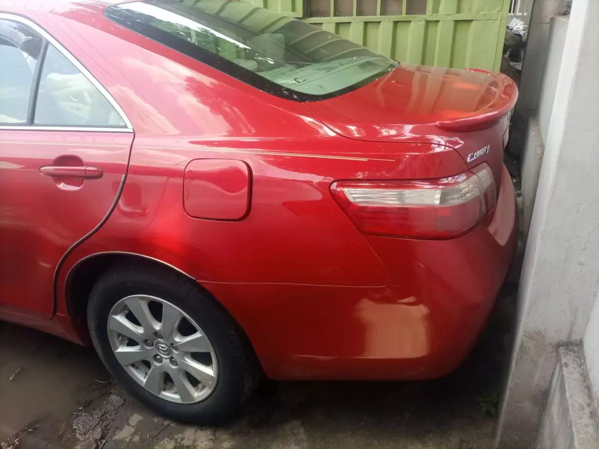 Toyota Camry - 2007