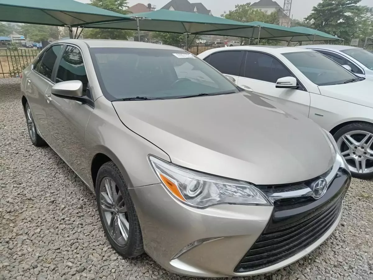 Toyota Camry   - 2015