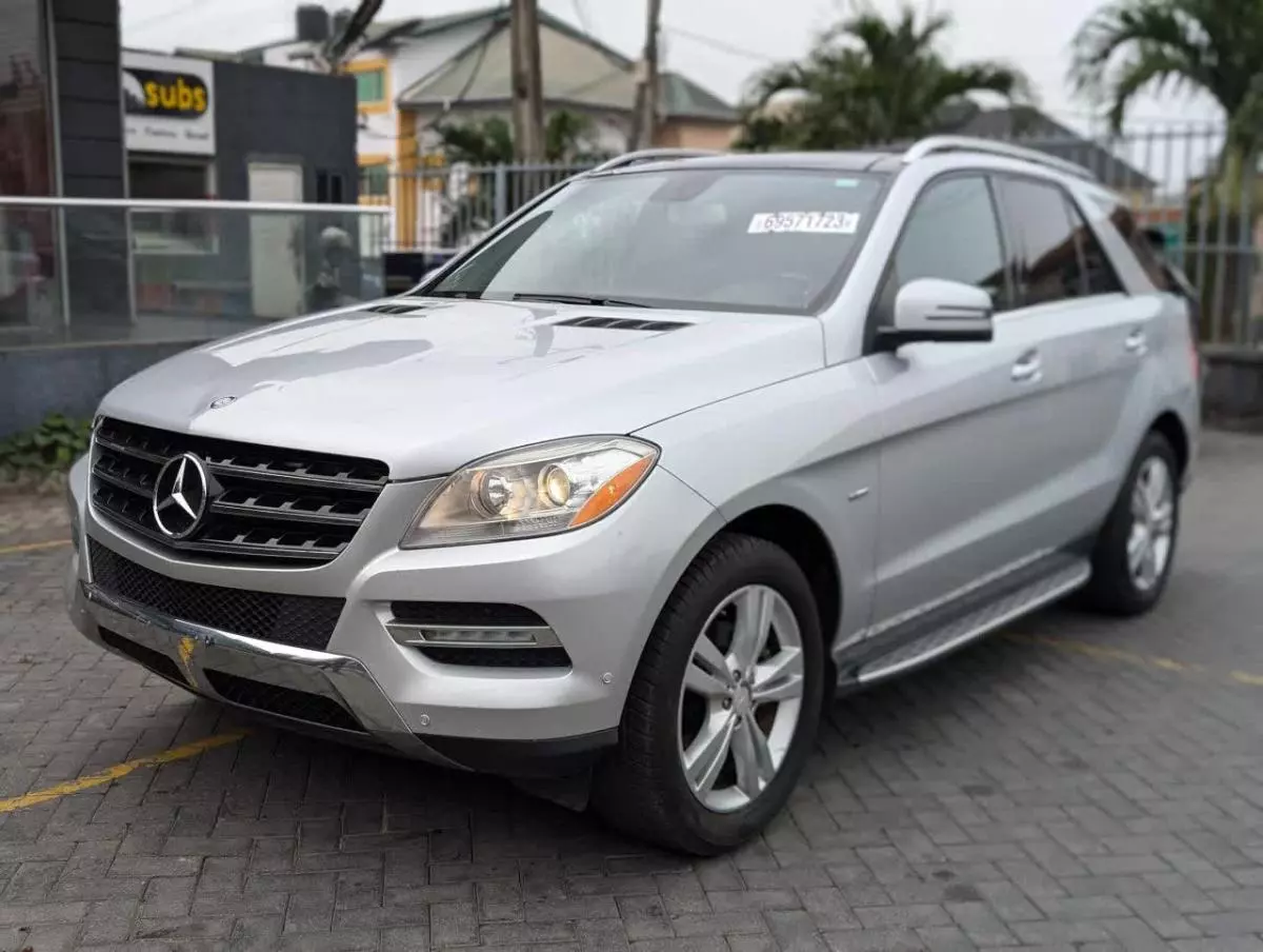 Mercedes-Benz ML 350   - 2012