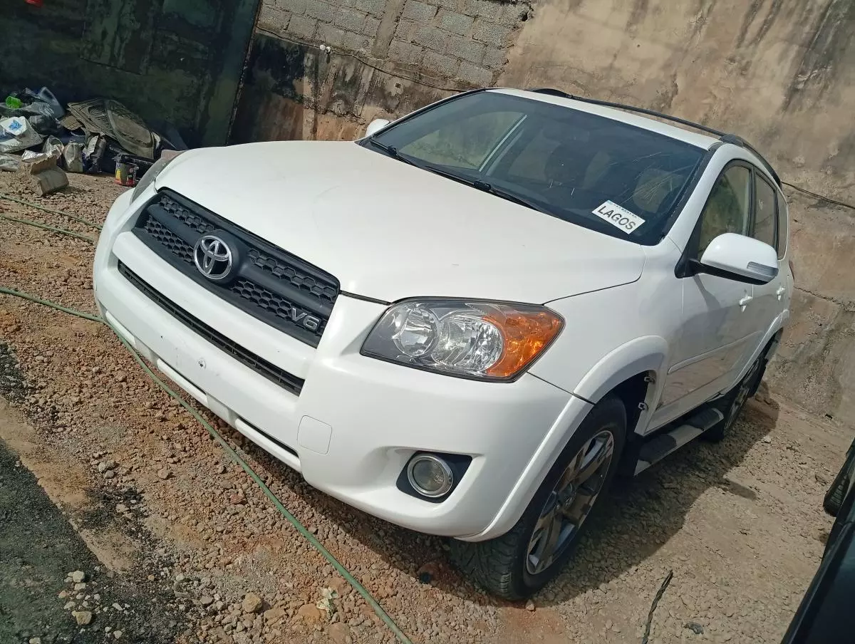 Toyota Rav4   - 2009