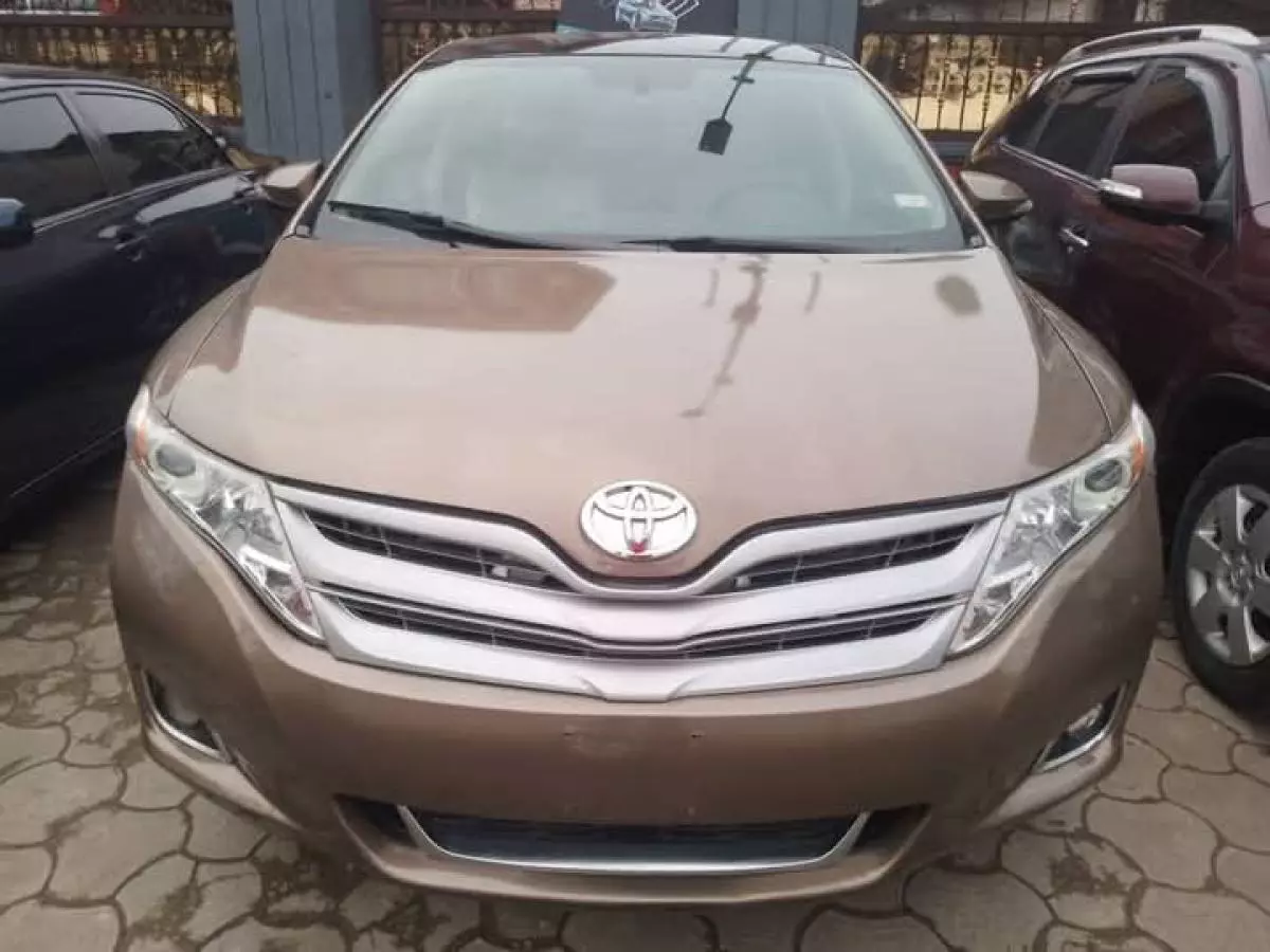 Toyota Venza   - 2010