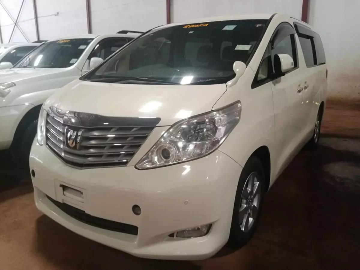 Toyota Alphard   - 2009