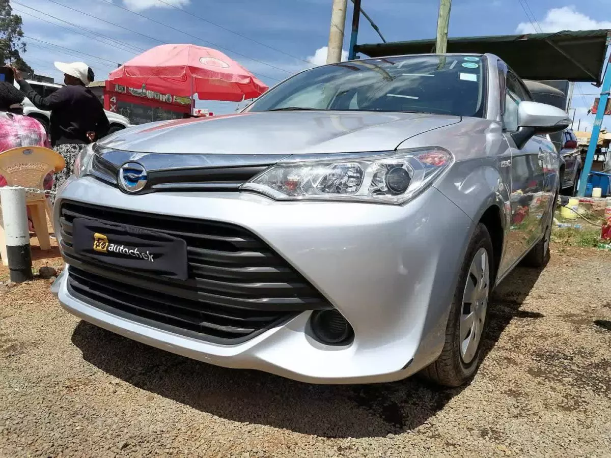 Toyota Axio hybrid  - 2015