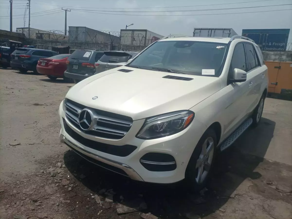 Mercedes-Benz GLE 350   - 2016