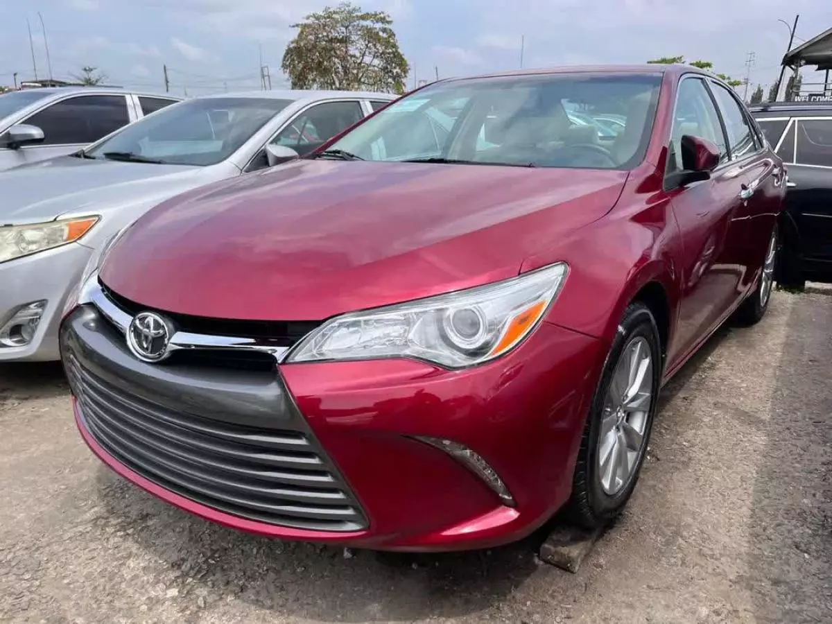 Toyota Camry   - 2015