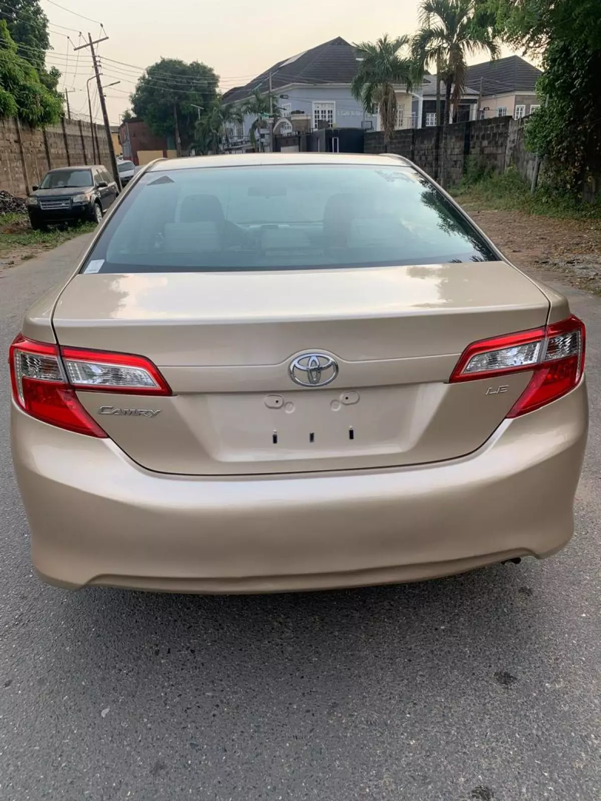 Toyota Camry   - 2012