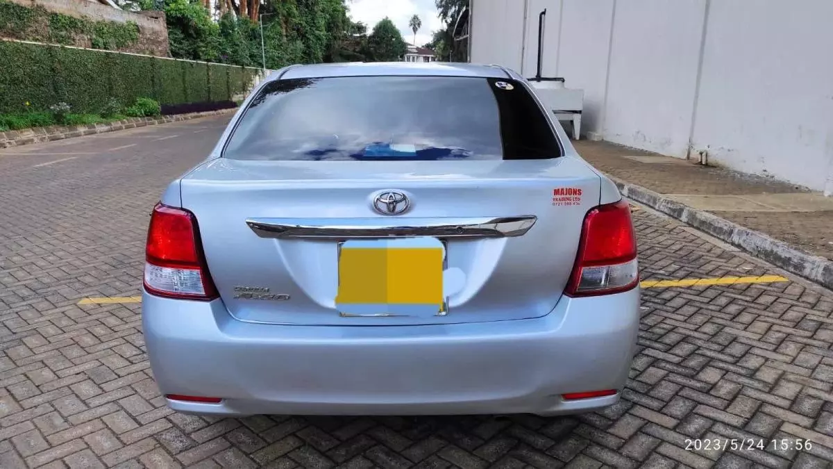 Toyota Axio  - 2012