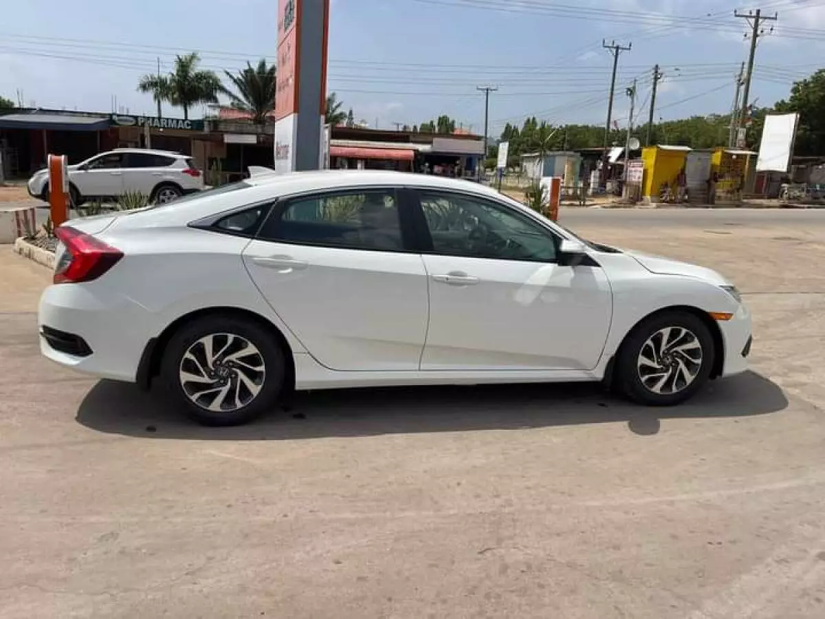 Honda Civic   - 2019