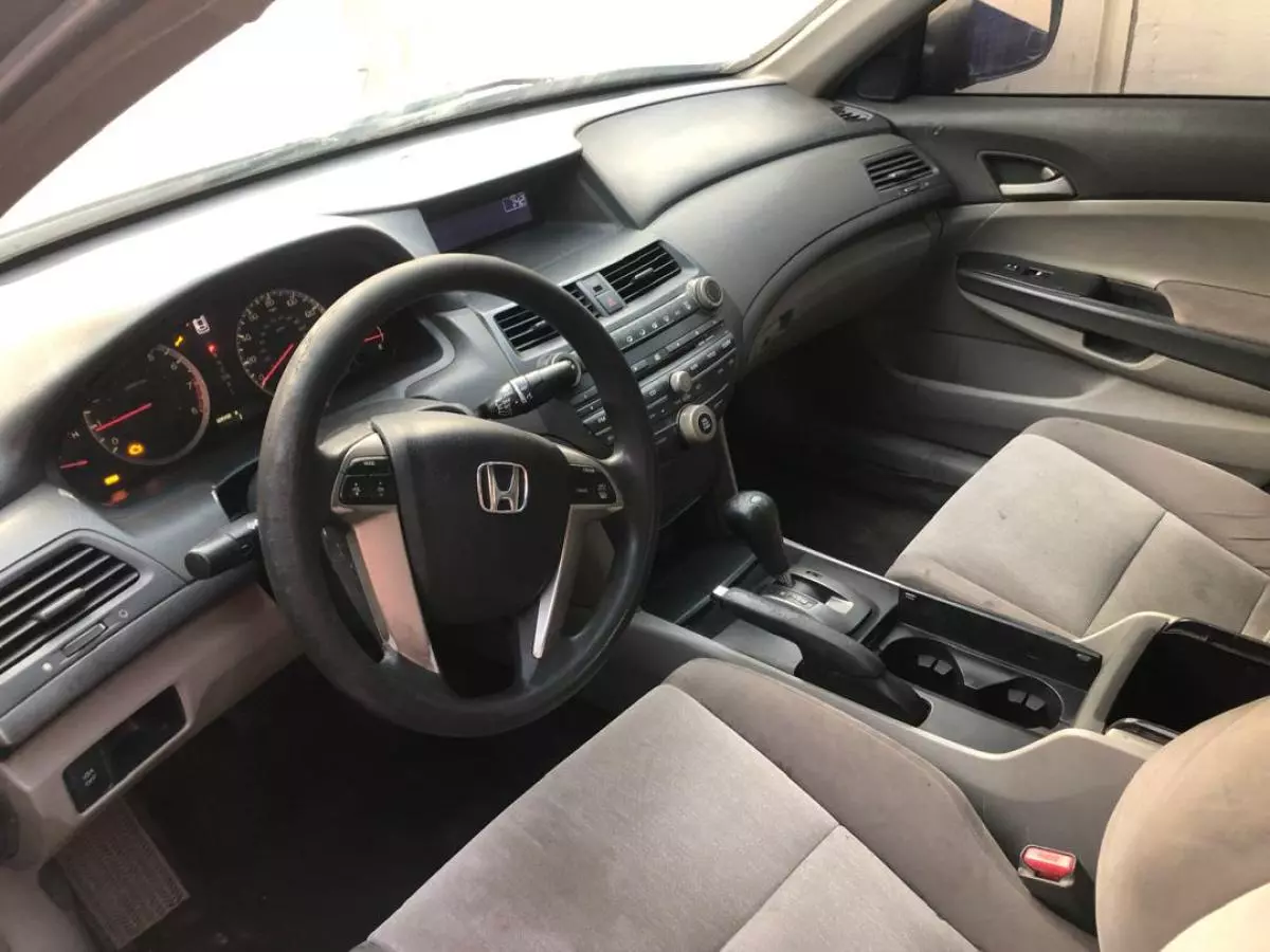 Honda Accord   - 2009