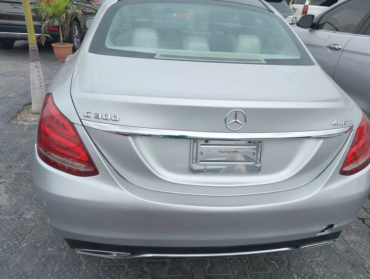 Mercedes-Benz C 300   - 2015