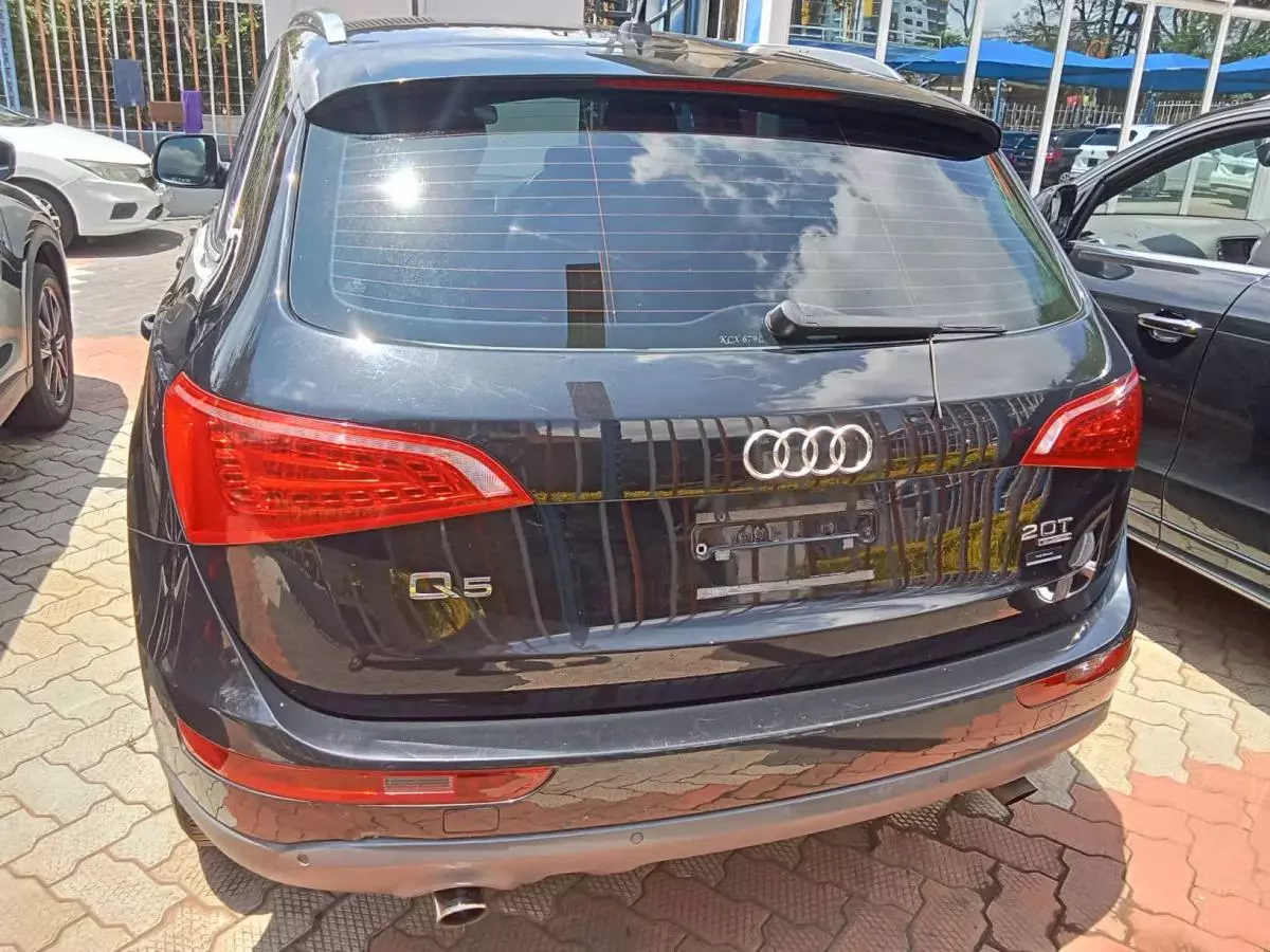 Audi Q5   - 2012