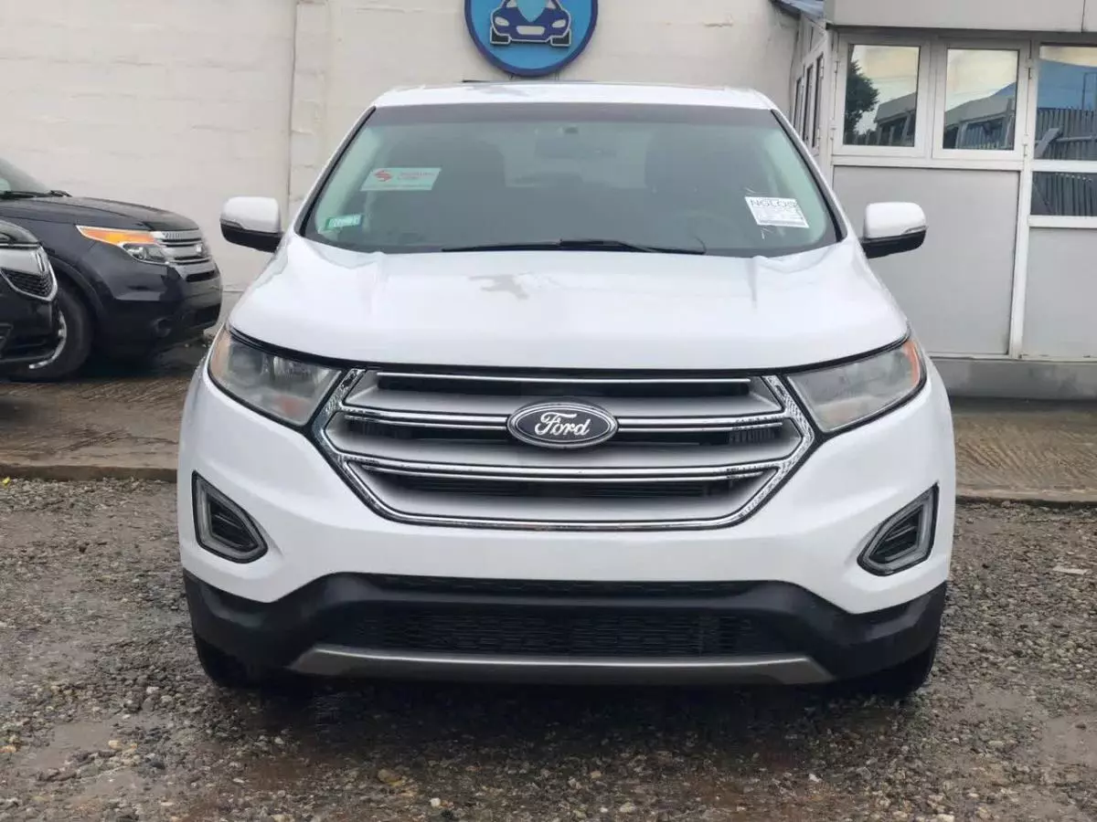 Ford Edge   - 2015