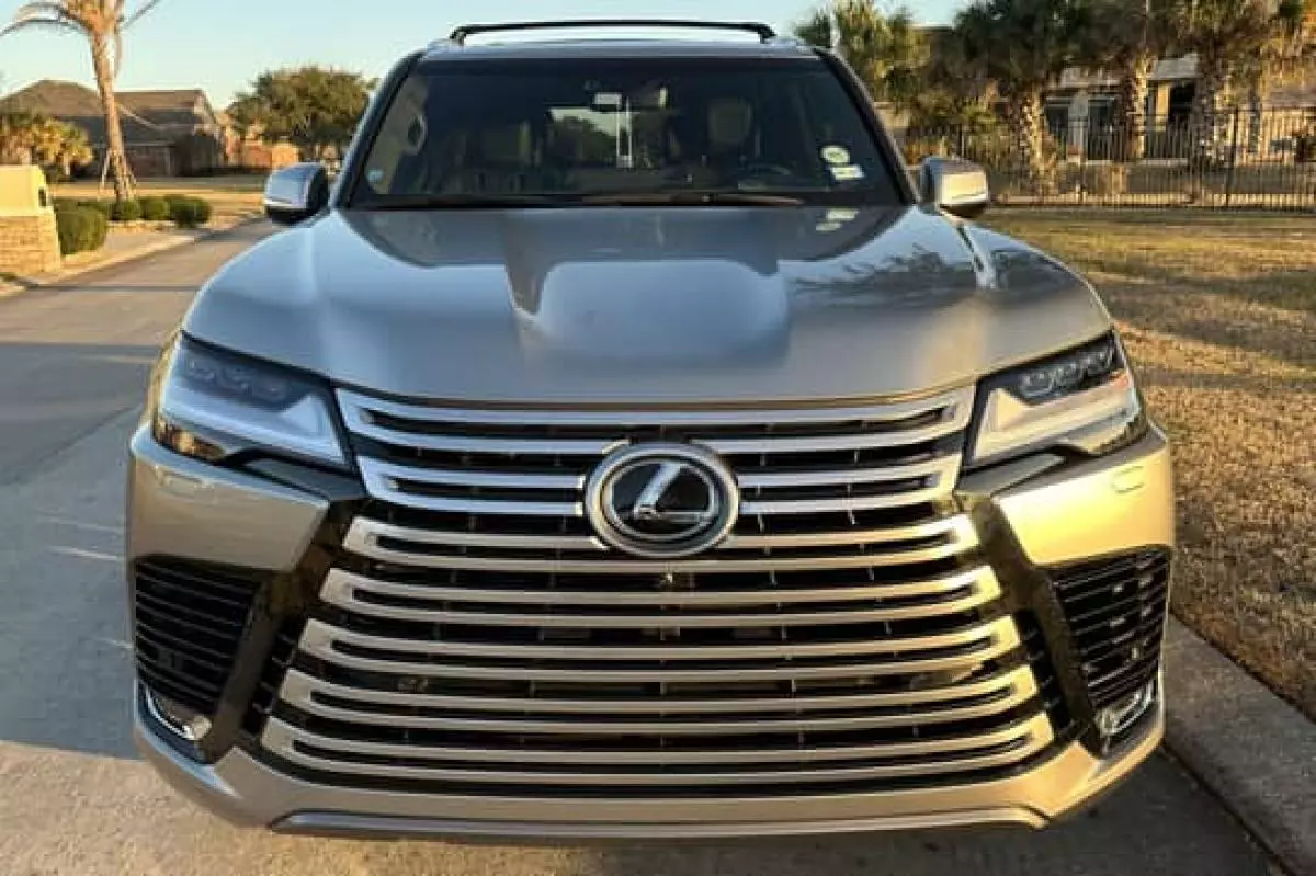 Lexus LX 600   - 2022