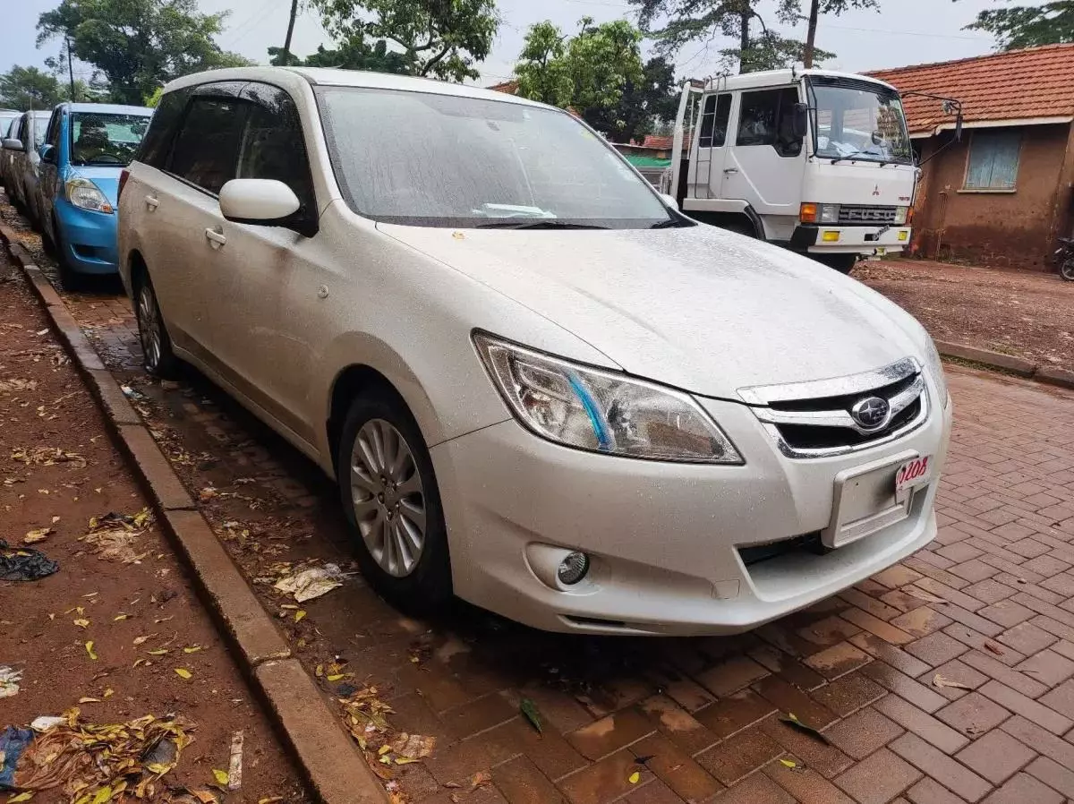 Subaru Exiga  - 2009