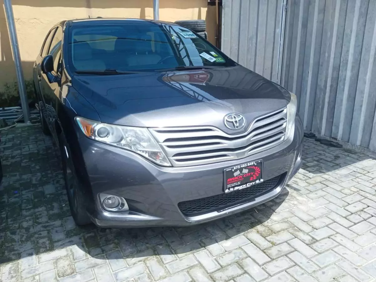 Toyota Venza - 2011