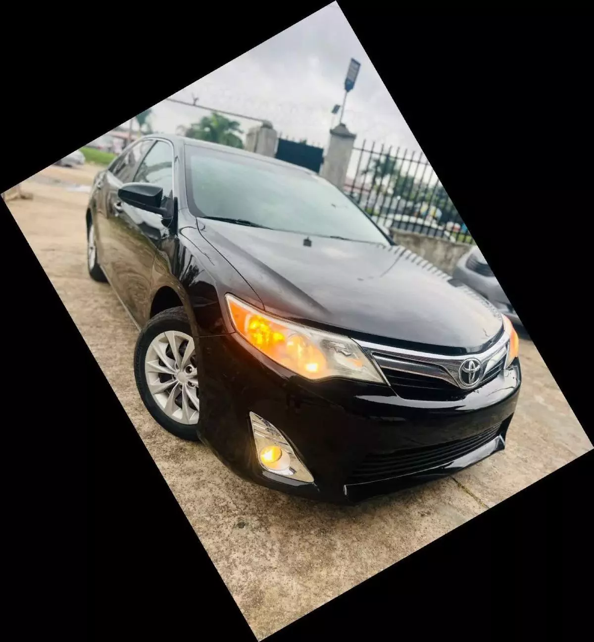 Toyota Camry   - 2012