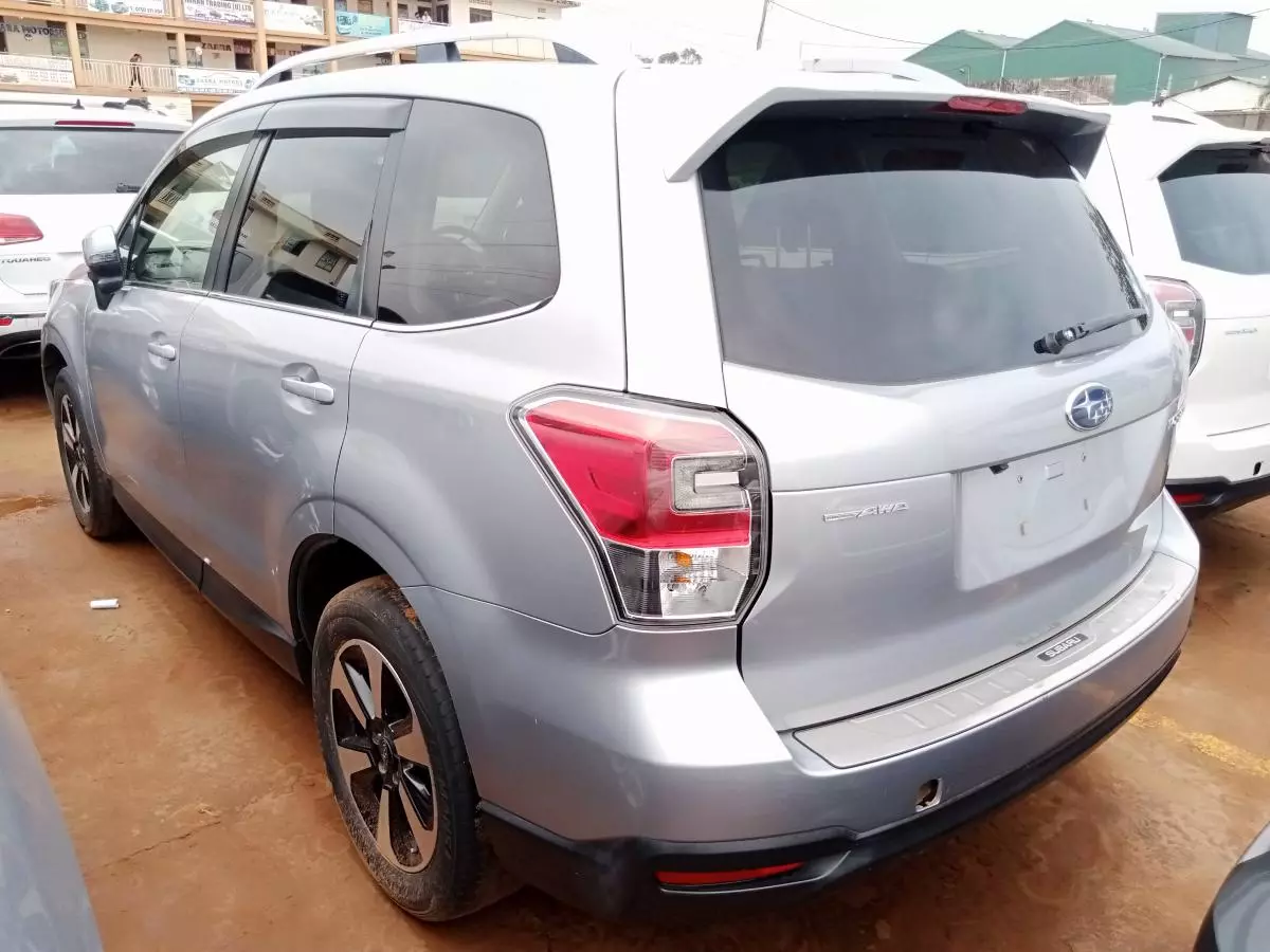 Subaru Forester   - 2015