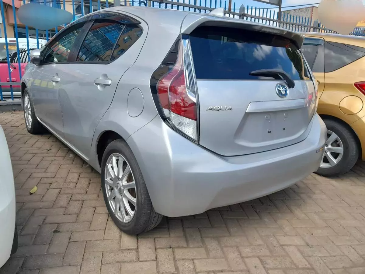 Foreign Used Toyota Aqua Hybrid 2016 In Nairobi. See Car Prices, Images ...