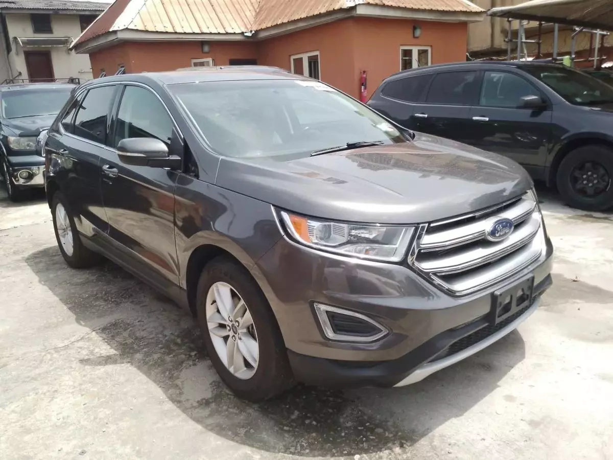 Ford Edge   - 2015